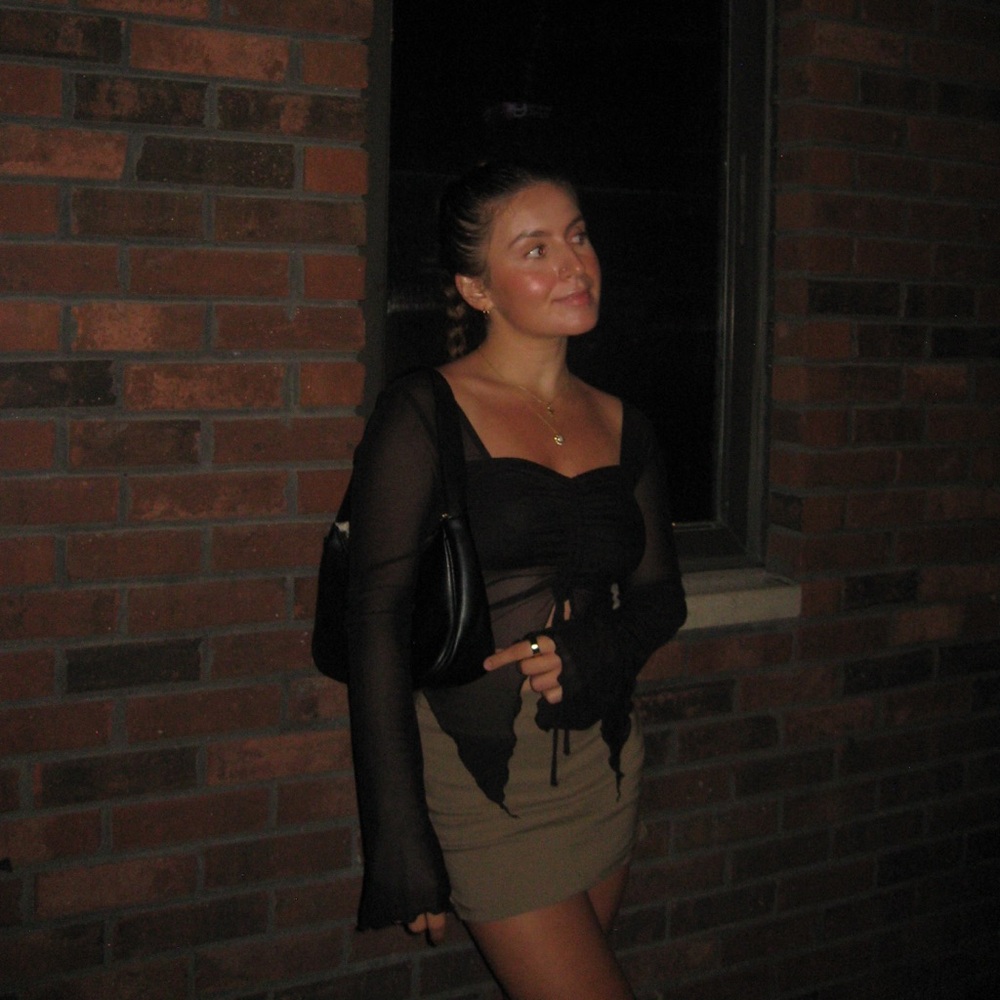 Meet your posher!